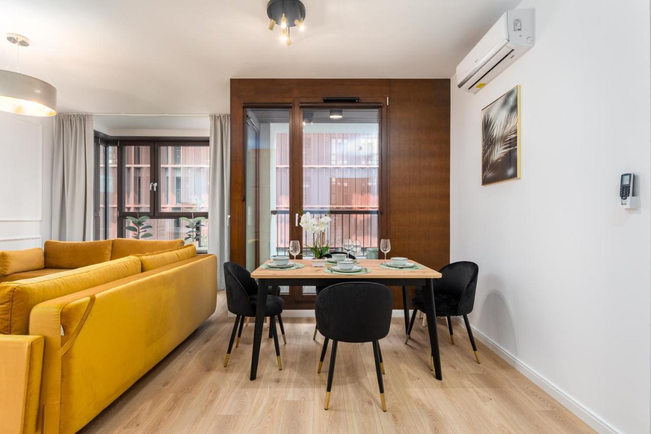 Bg Premium Apartments Browary Warszawskie Varsovia Exterior foto